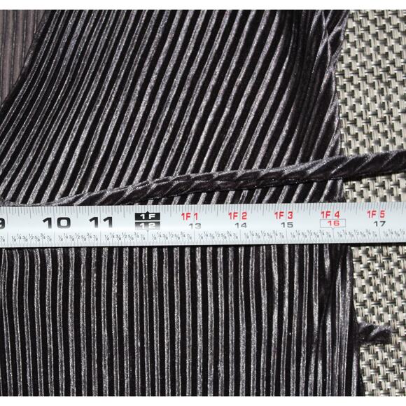 HYFVE Wrap Front V-Neck Velvet Ribbed Slimline Maxi Dress or Duster Gray S Party - Picture 4 of 5